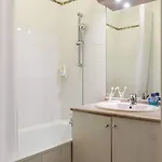 Adagio Access Paris Porte De Aparthotel 2*