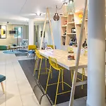 Adagio Access Paris Porte De Aparthotel 2*