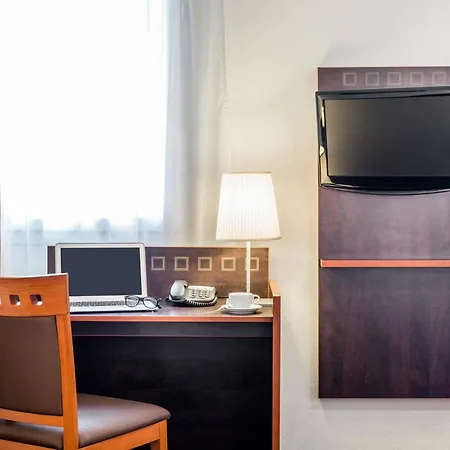 Adagio Access Paris Porte De Aparthotel 2*