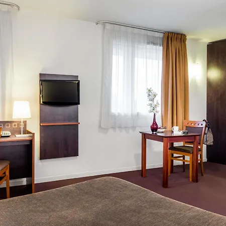 Adagio Access Paris Porte De Aparthotel 2*