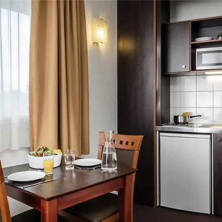 Adagio Access Paris Porte De מלון דירות שרנטון-לה-פונט